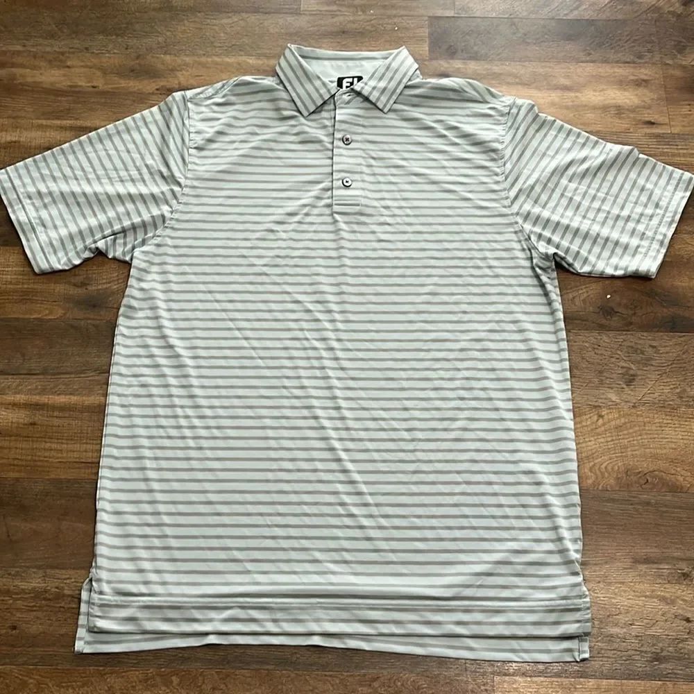 FootJoy short sleeve polo shirt size medium